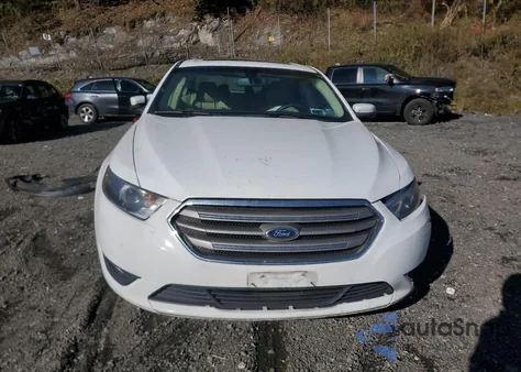 2015 Ford Taurus Sel z USA, uszkodzony, nr VIN 1FAHP2E8XFG134061